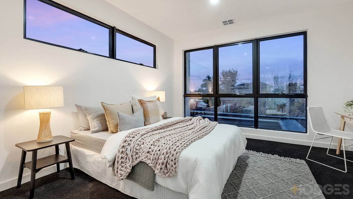 1 / 61 Follett Road Cheltenham - Residential for sale