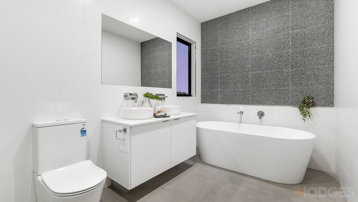 1 / 61 Follett Road Cheltenham - Residential for sale