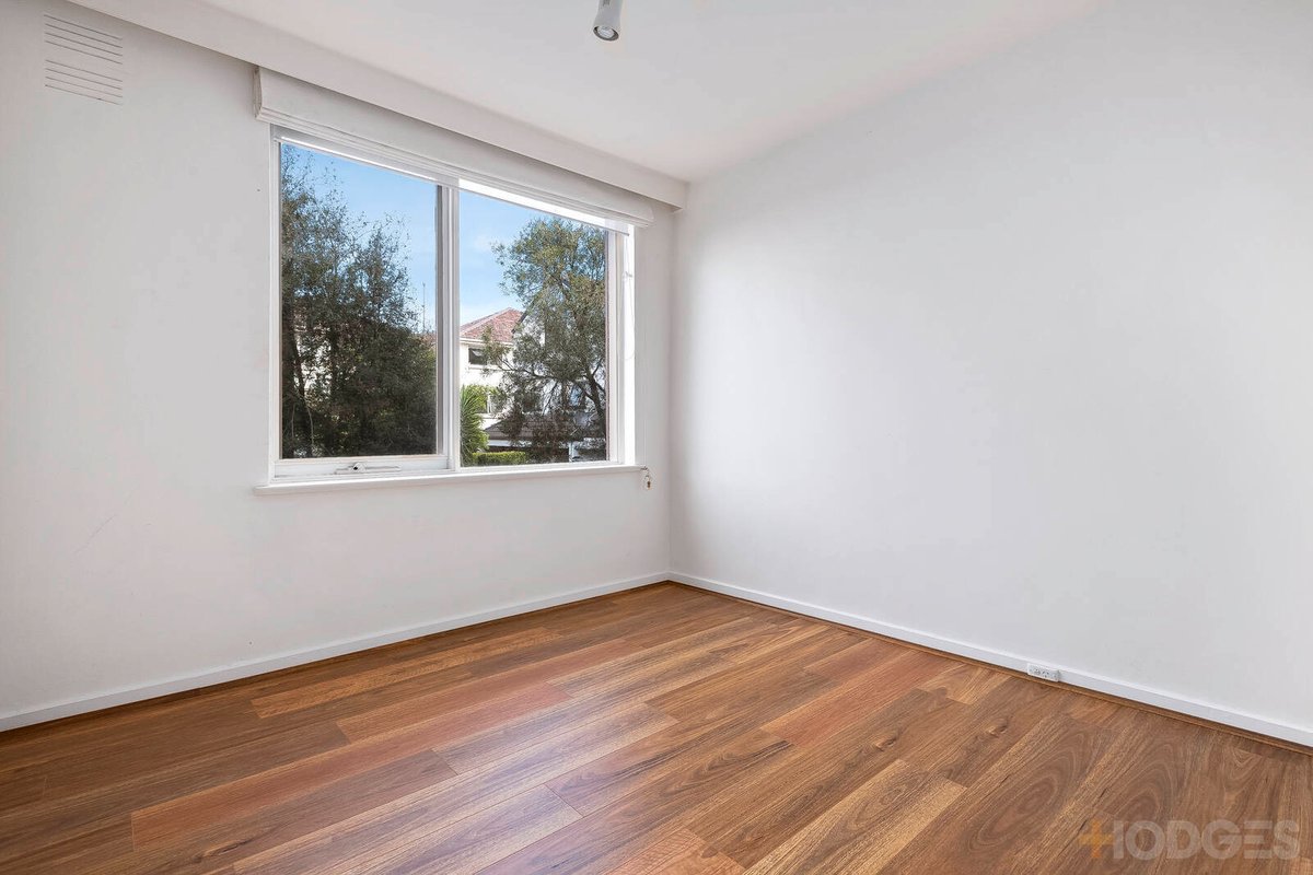 16 / 14 The Avenue Windsor - Residential for sale