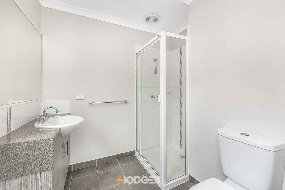 162 Linsell Boulevard Cranbourne East - Residential for sale