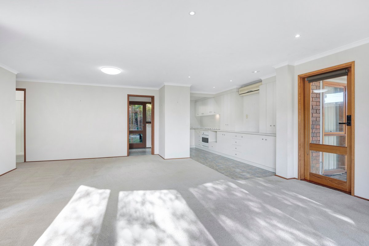 1 / 62 Powell St W  Ocean Grove - Residential for lease