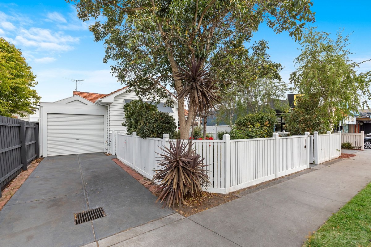1 / 63 Warren Road Parkdale - Residential for sale