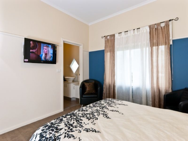 165 Chirnside Street KINGSVILLE - Residential for sale
