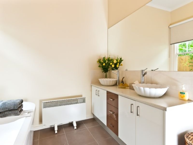 165 Chirnside Street KINGSVILLE - Residential for sale