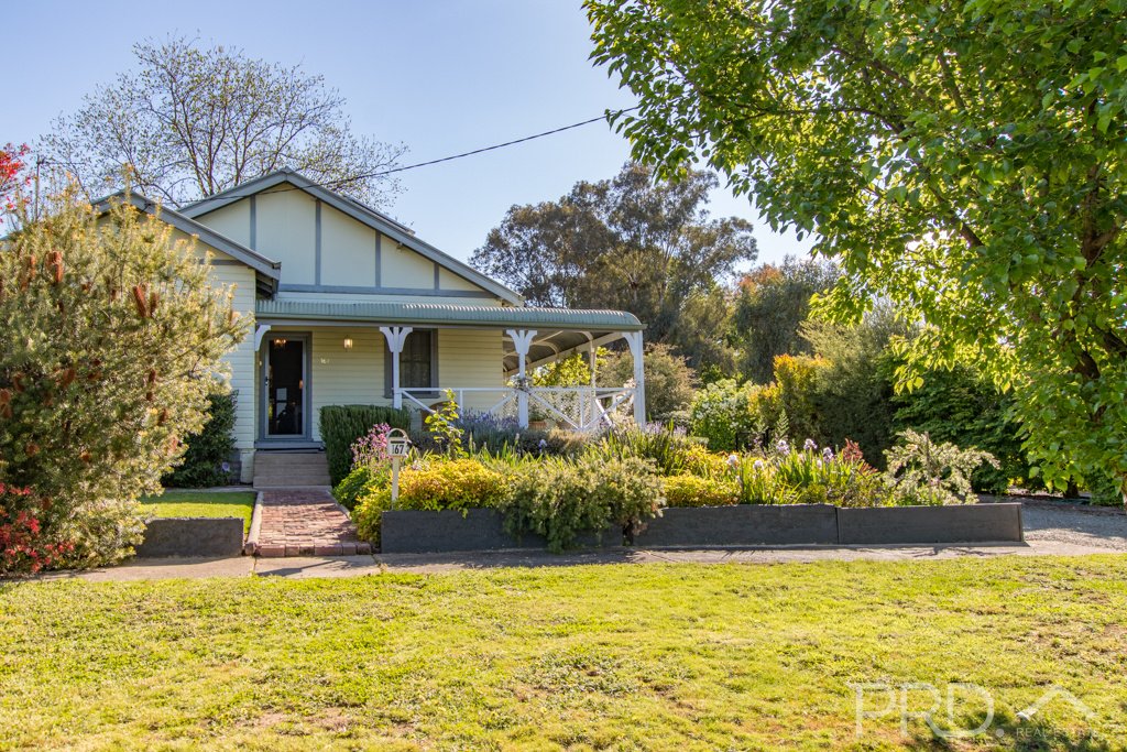 167 Simpson Street, TUMUT NSW 2720
