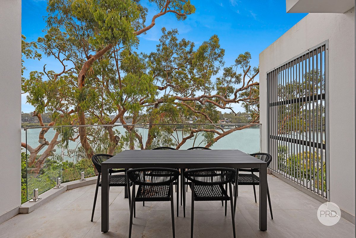 1/68 Llewellyn Street, OATLEY NSW 2223