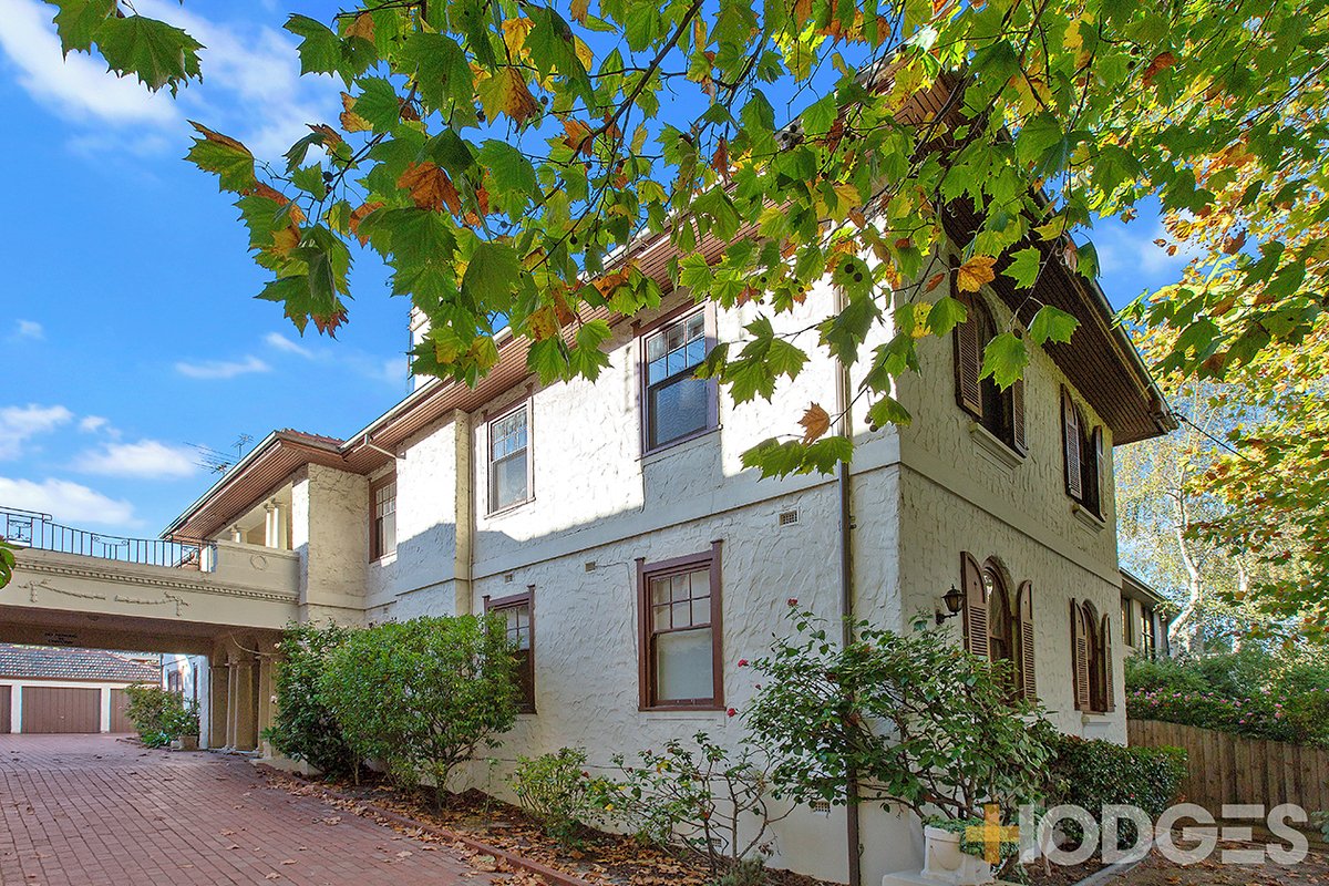 1 / 698 Orrong Road TOORAK - 2 bedroom property