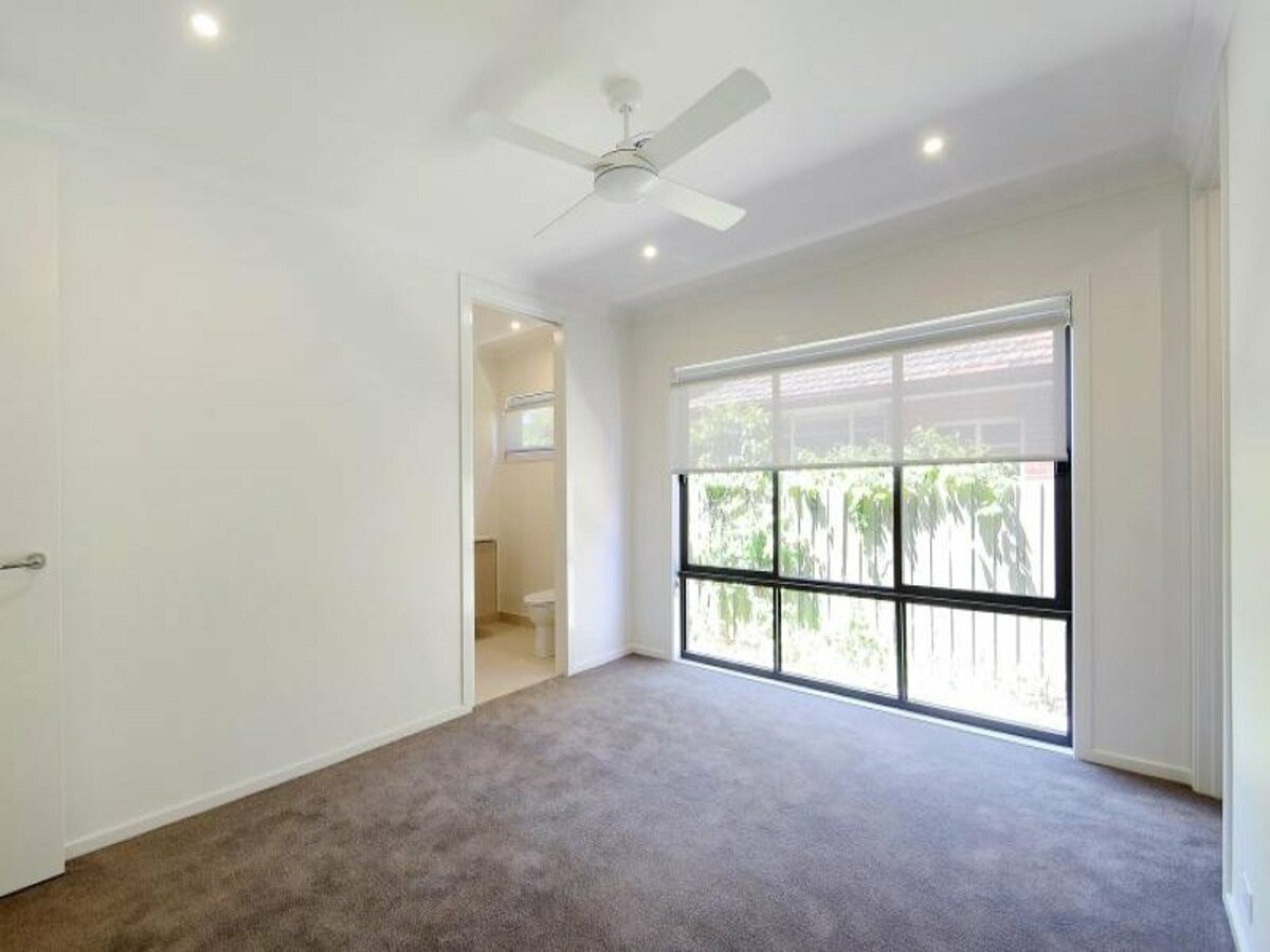 16A Faulkner Street HAMPTON - Residential for lease