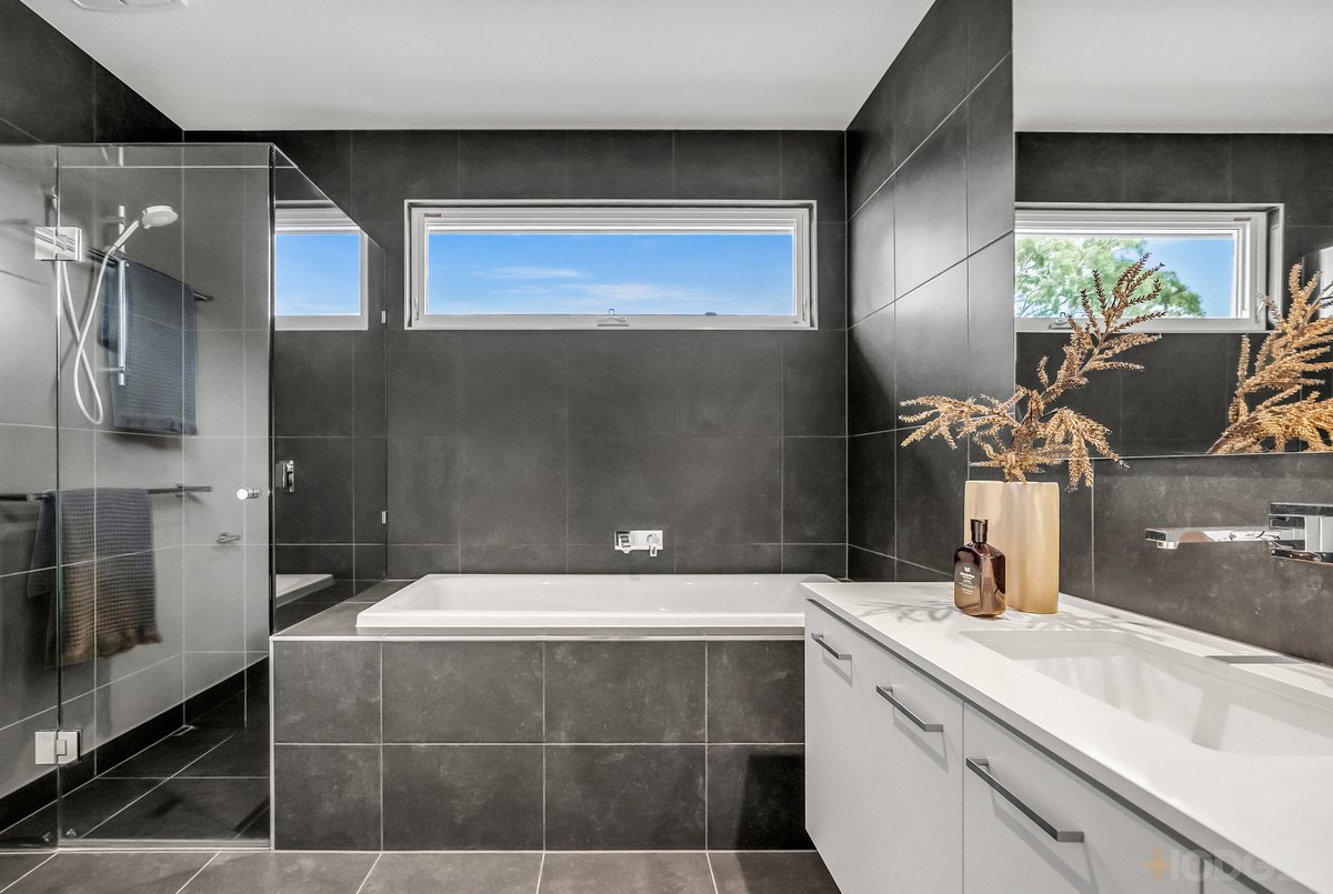 16b Keith Street Hampton East - Residential for sale