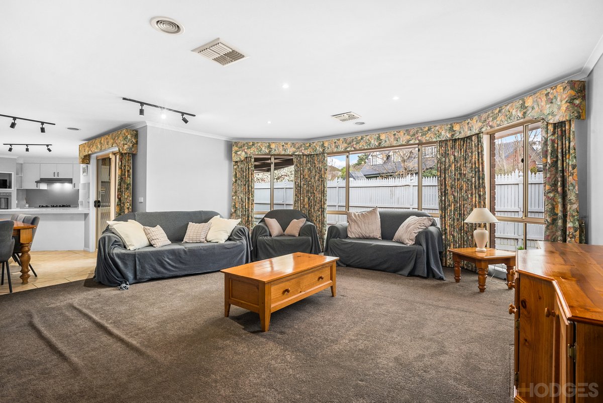 17 Crystal Brook Court Narre Warren South - Residential for sale