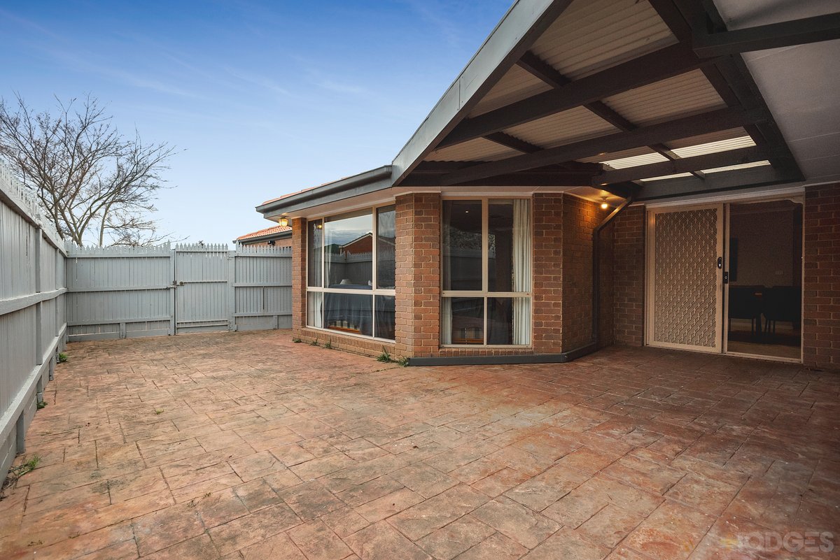 17 Crystal Brook Court Narre Warren South - Residential for sale