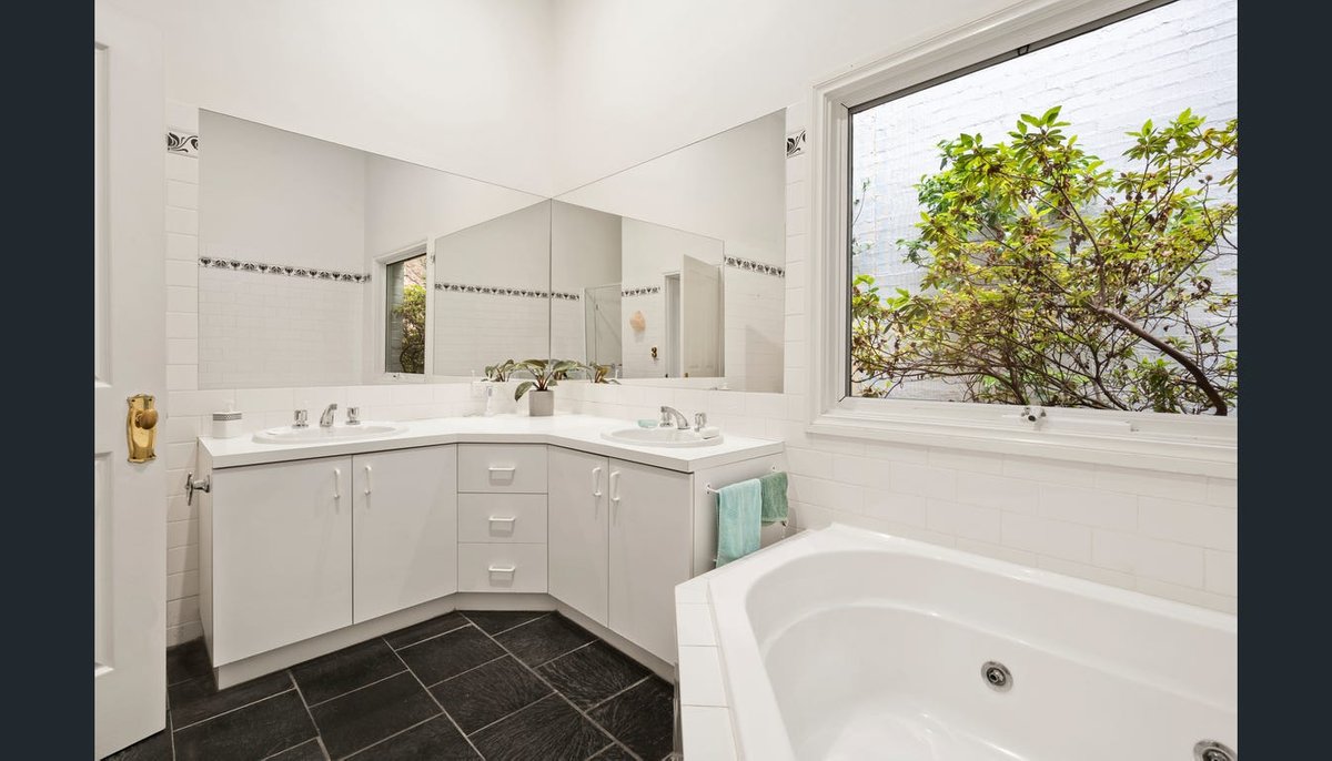 17 Elm Grove BRIGHTON - Residential for lease