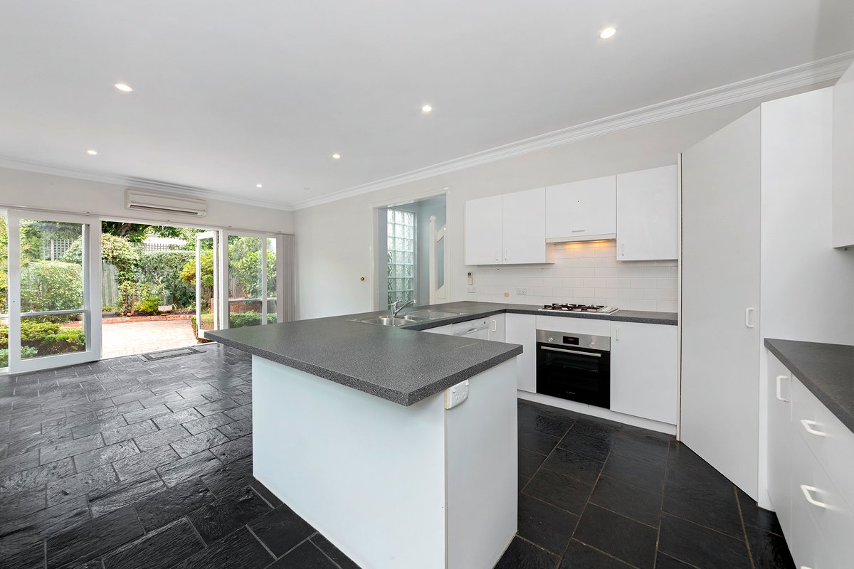 17 Elm Grove BRIGHTON - Residential for lease