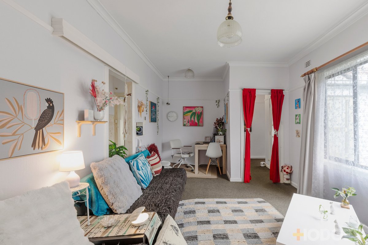17 Gibbs Street Newcomb - Residential for sale