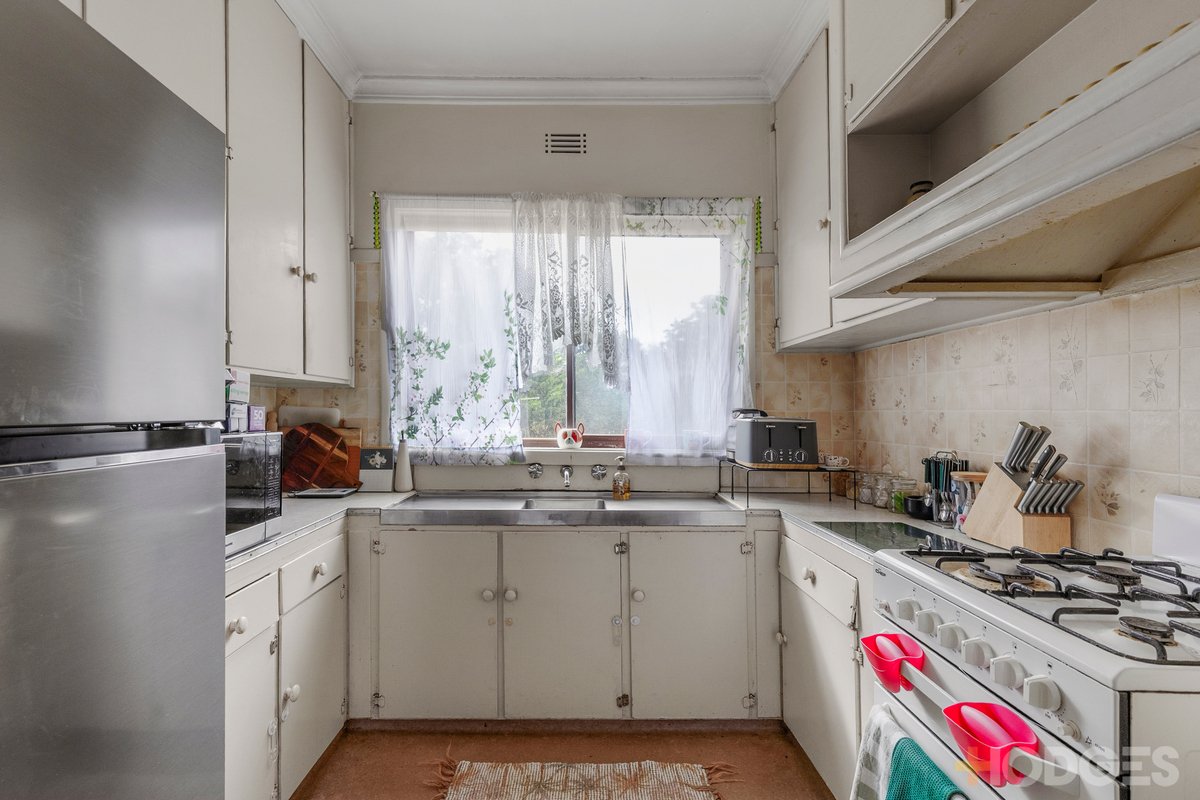 17 Gibbs Street Newcomb - Residential for sale