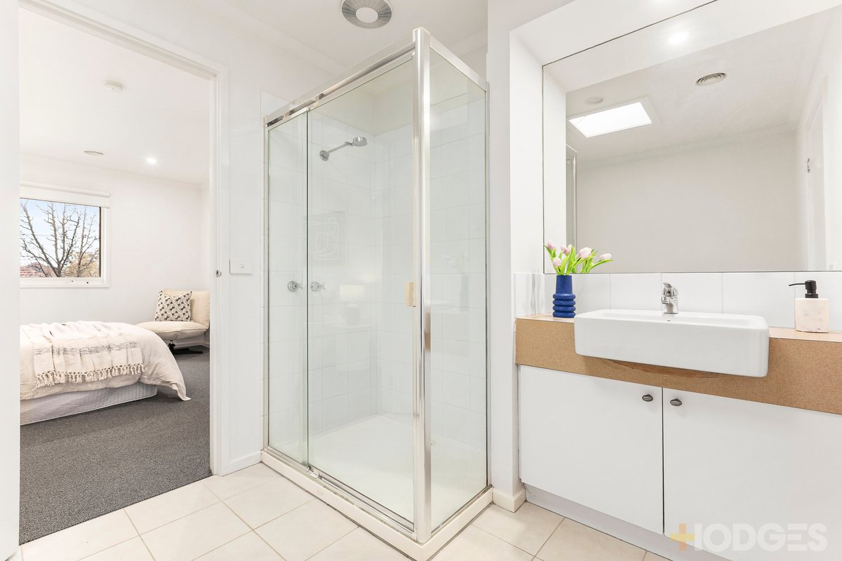 17 Highview Road Bentleigh East - Residential for sale