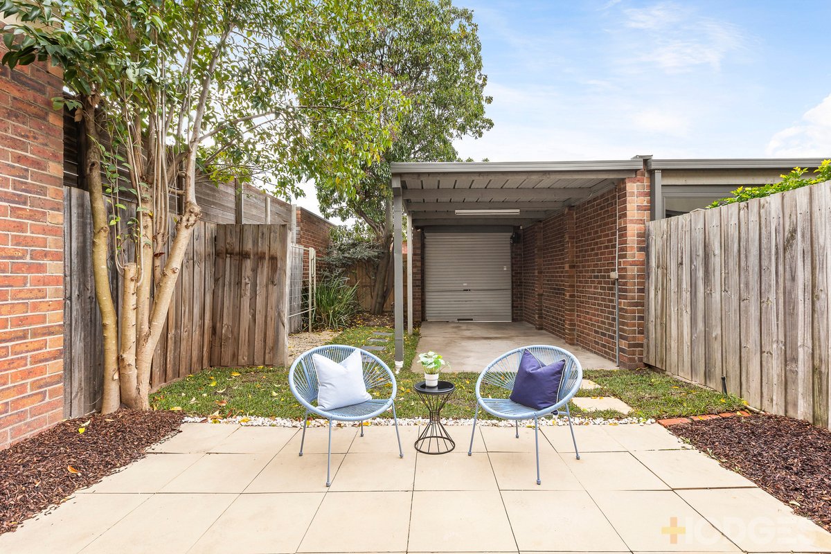 17 Highview Road Bentleigh East - Residential for sale