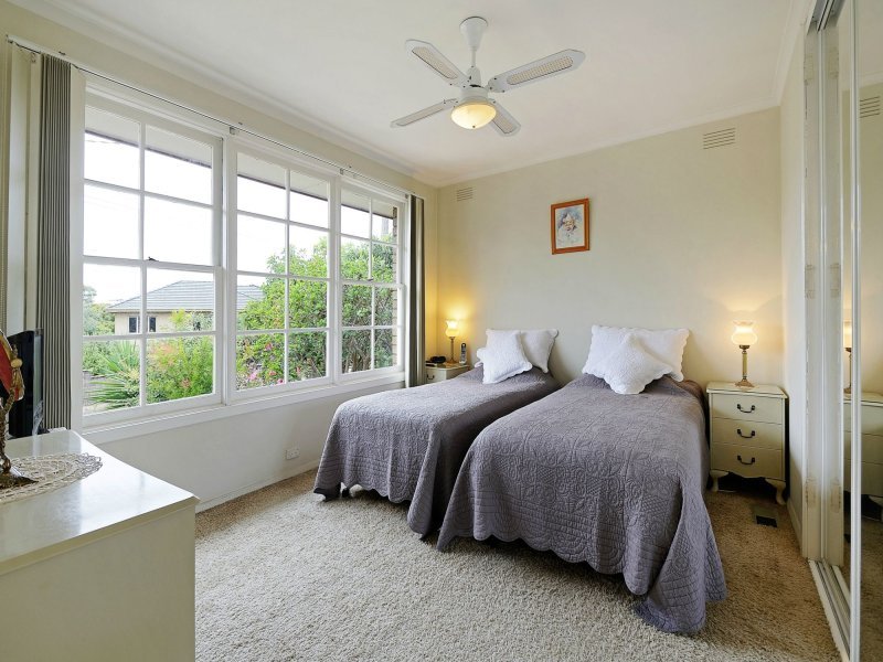 1 / 7 Kitchener Street MENTONE - Residential for sale