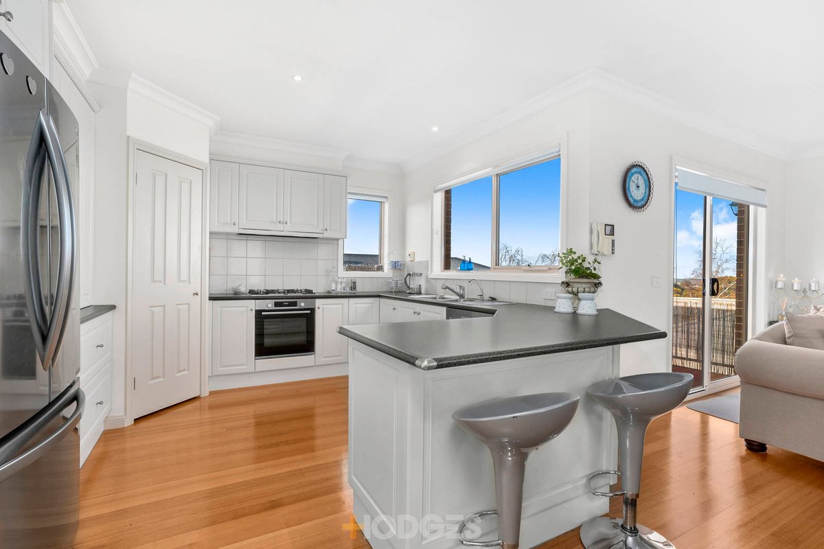 1 / 7 Leigh Road Highton - Residential for sale