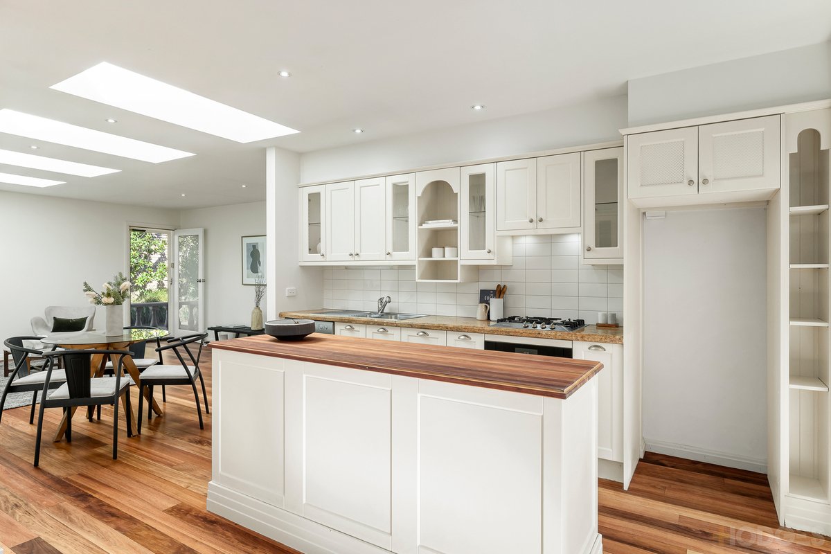 1 / 7 Love Street Black Rock - Residential for sale