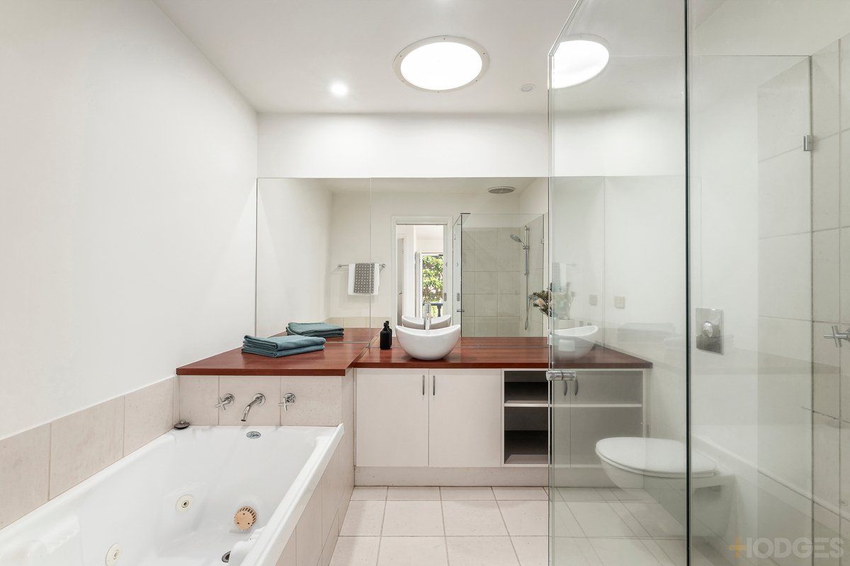 1 / 7 Love Street Black Rock - Residential for sale