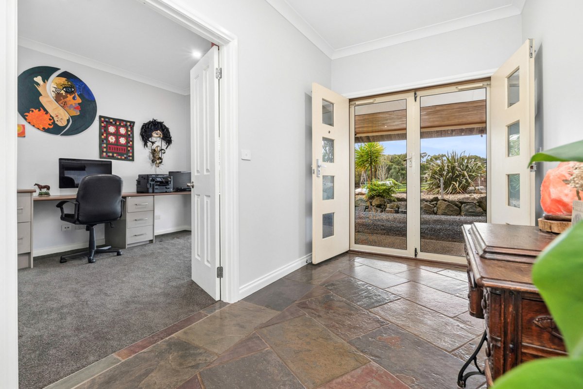 17 Mathiesons Road Wandong - Residential for sale