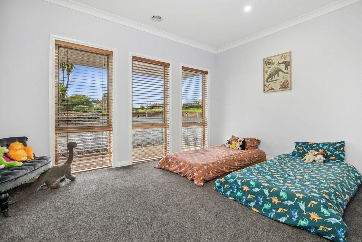 17 Mathiesons Road Wandong - Residential for sale