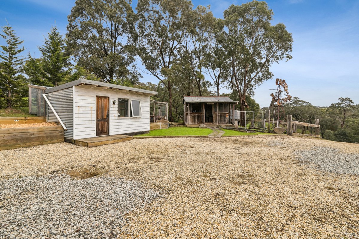 17 Mathiesons Road Wandong - Residential for sale