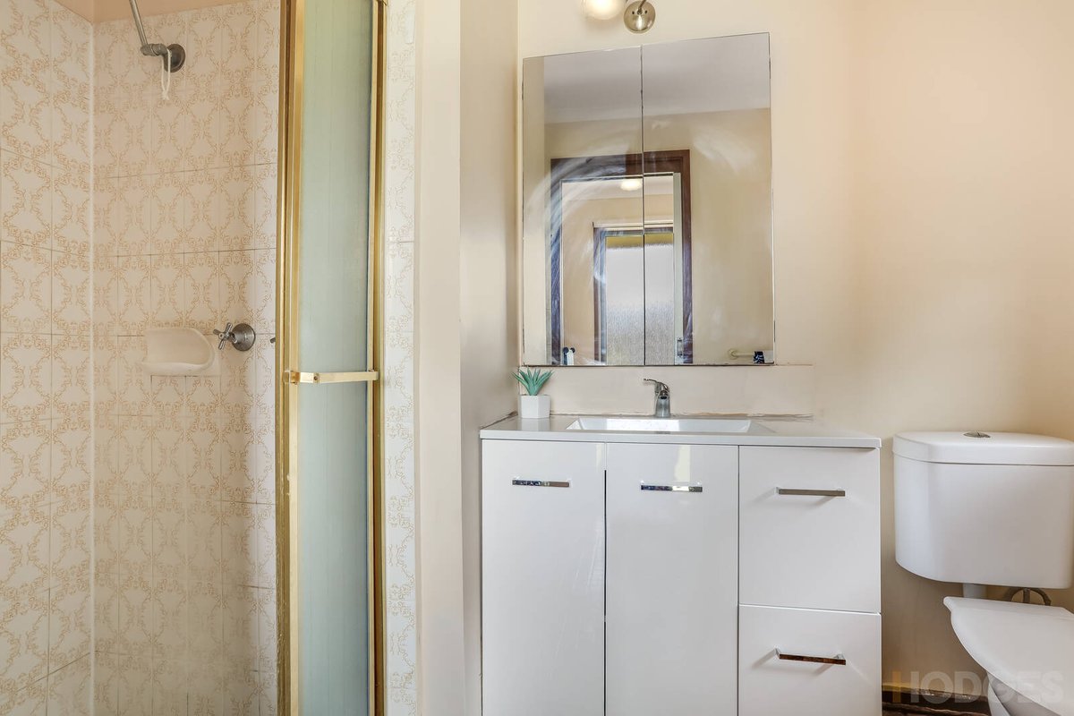 17 Mccormack Crescent Hoppers Crossing - Residential for sale