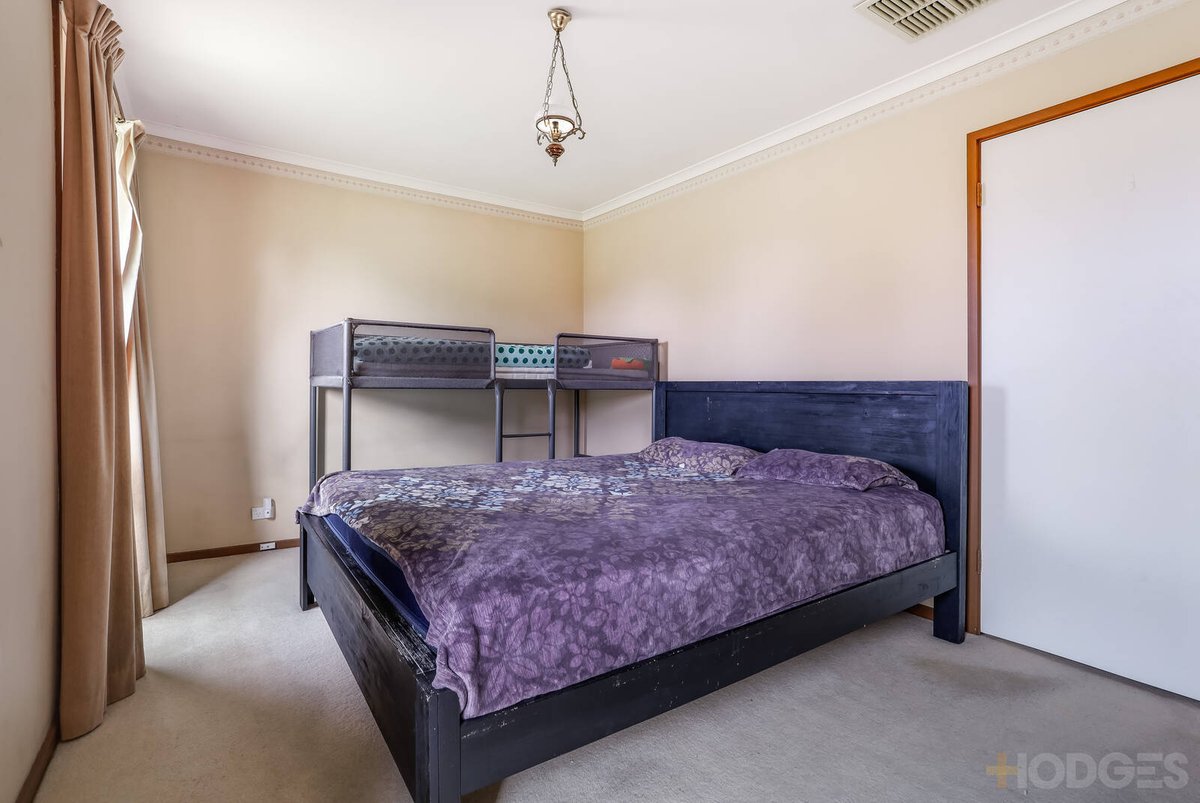 17 Mccormack Crescent Hoppers Crossing - Residential for sale