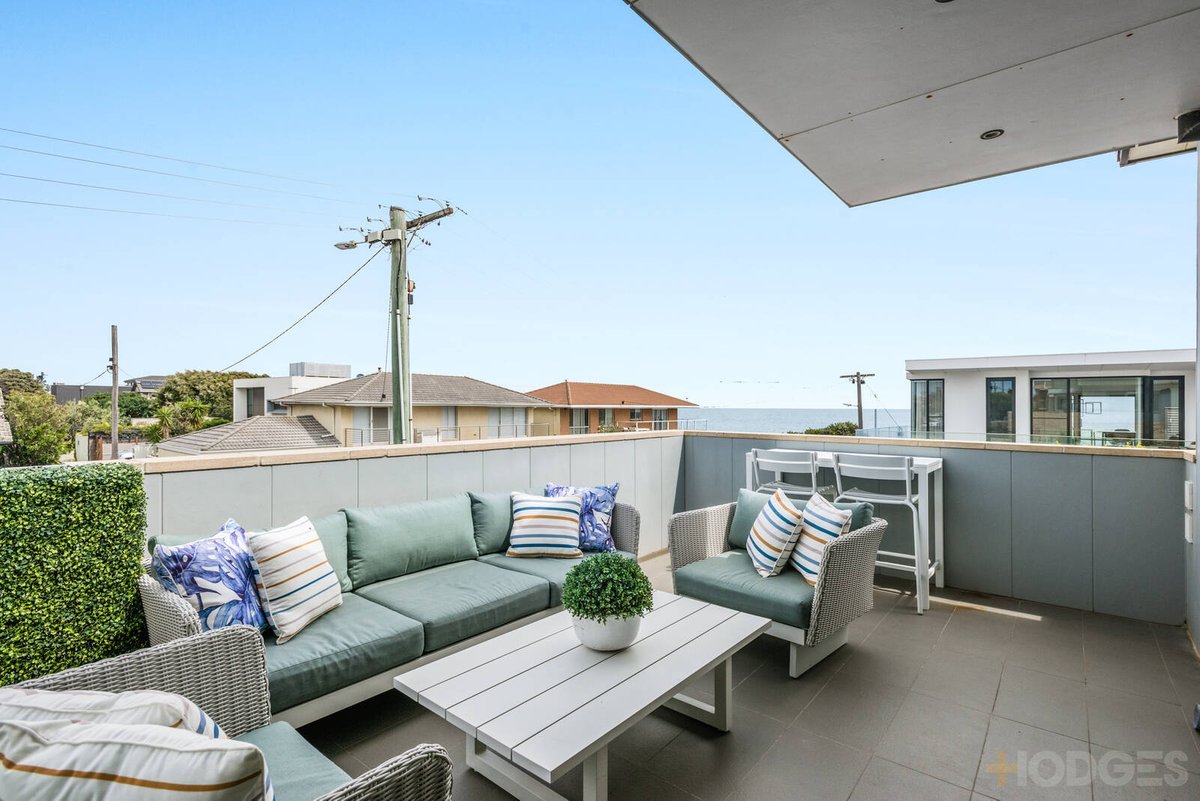 17 Newington Parade Chelsea - Residential for sale