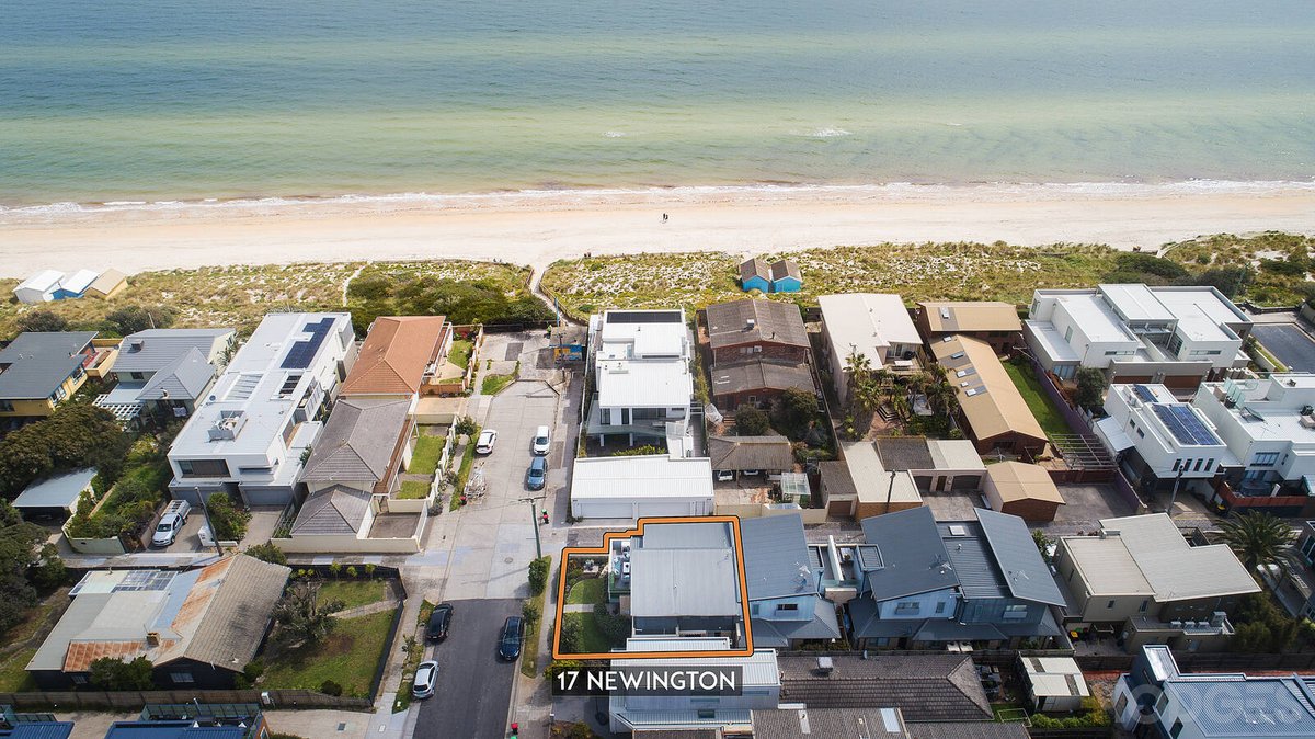 17 Newington Parade Chelsea - Residential for sale