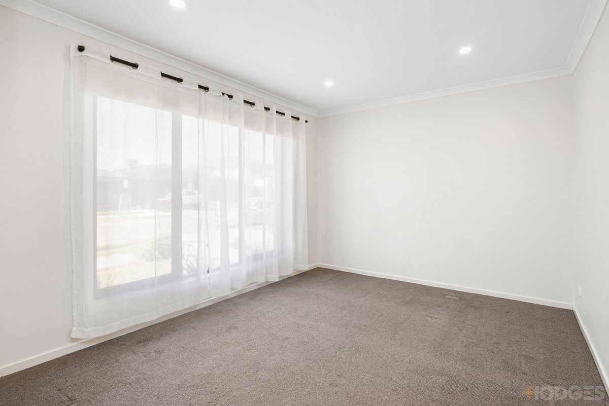 17 Princes Circuit Wallan - Residential for sale