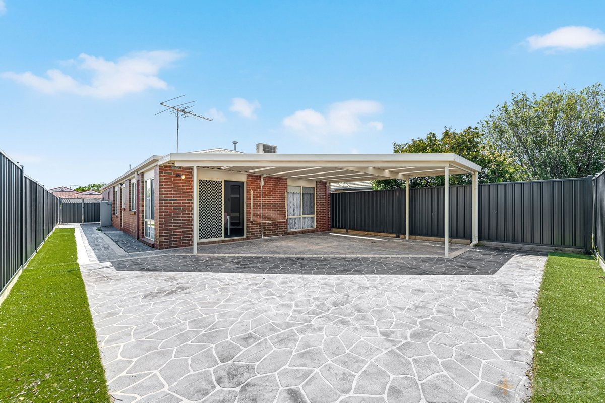 17 Provence Grove Hoppers Crossing - Residential for sale