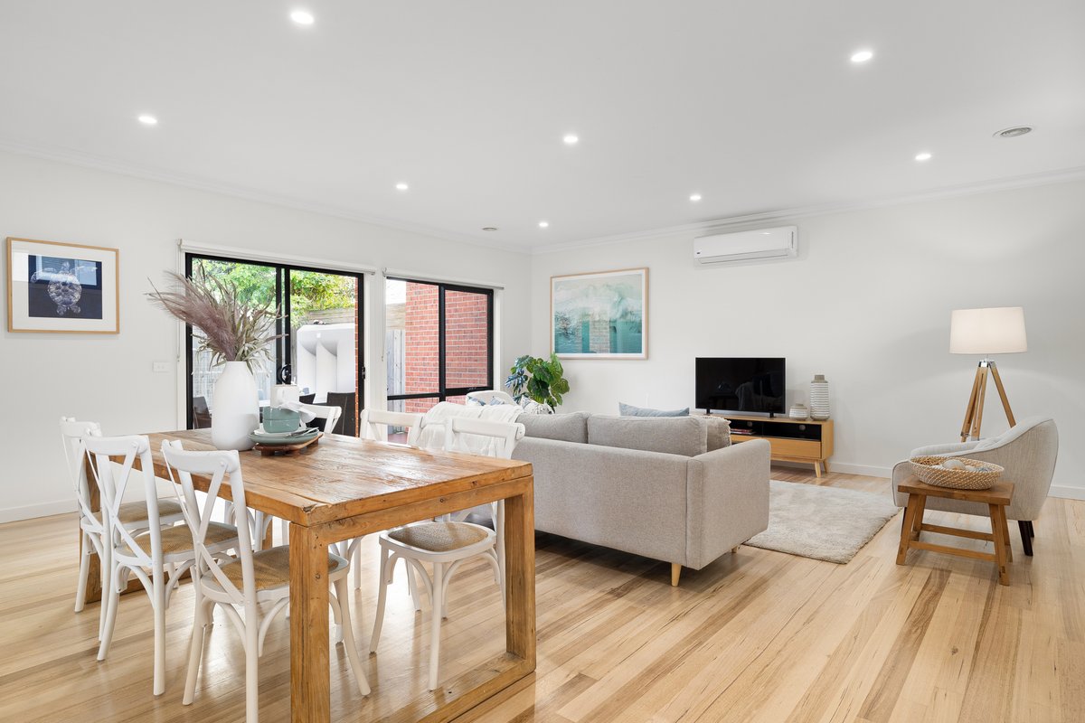 1 / 7 Reid Street FRANKSTON - Residential for sale