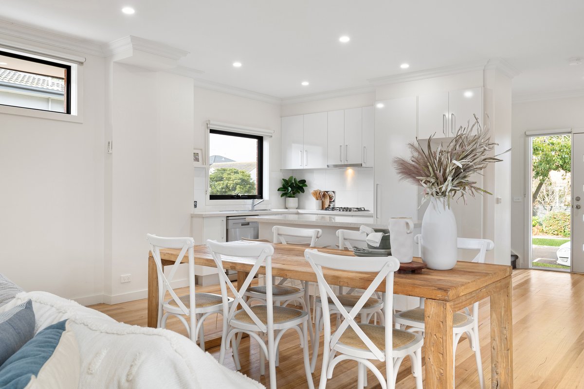1 / 7 Reid Street FRANKSTON - Residential for sale