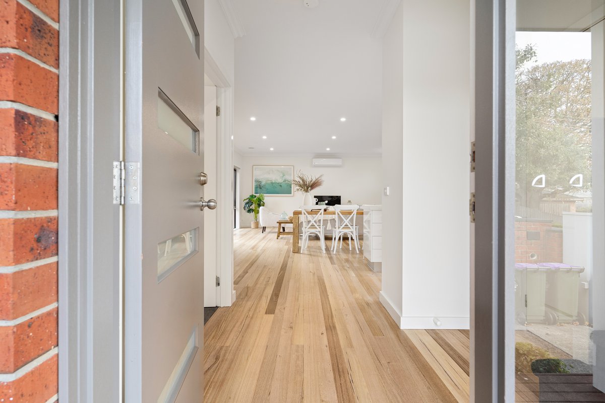 1 / 7 Reid Street FRANKSTON - Residential for sale