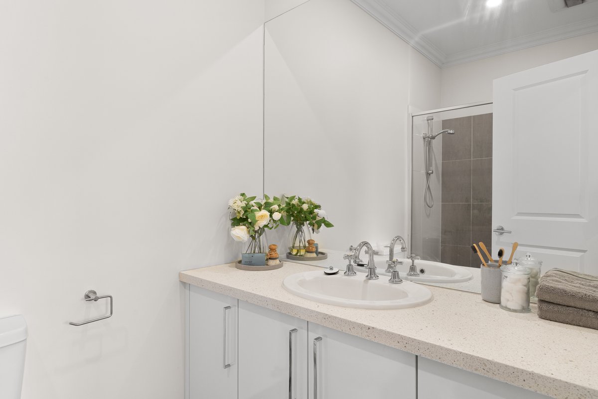 1 / 7 Reid Street FRANKSTON - Residential for sale