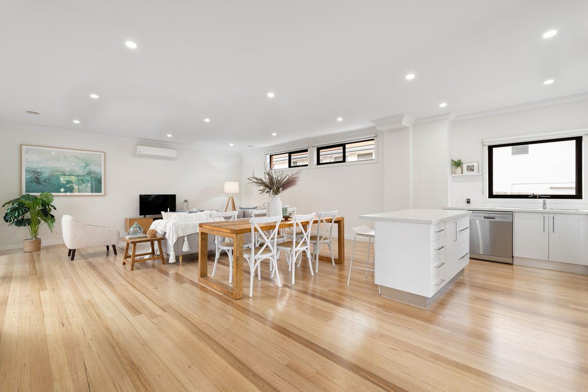 1 / 7 Reid Street FRANKSTON - Residential for sale
