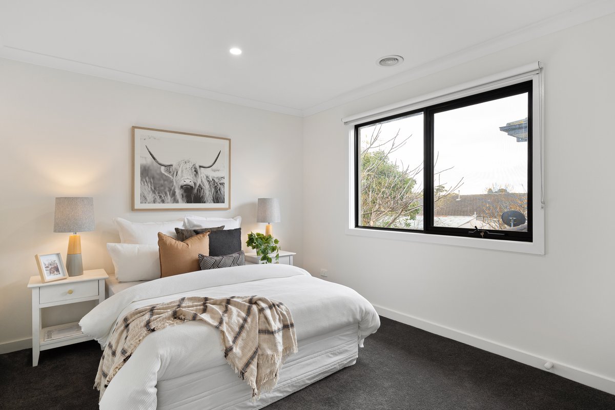 1 / 7 Reid Street FRANKSTON - Residential for sale