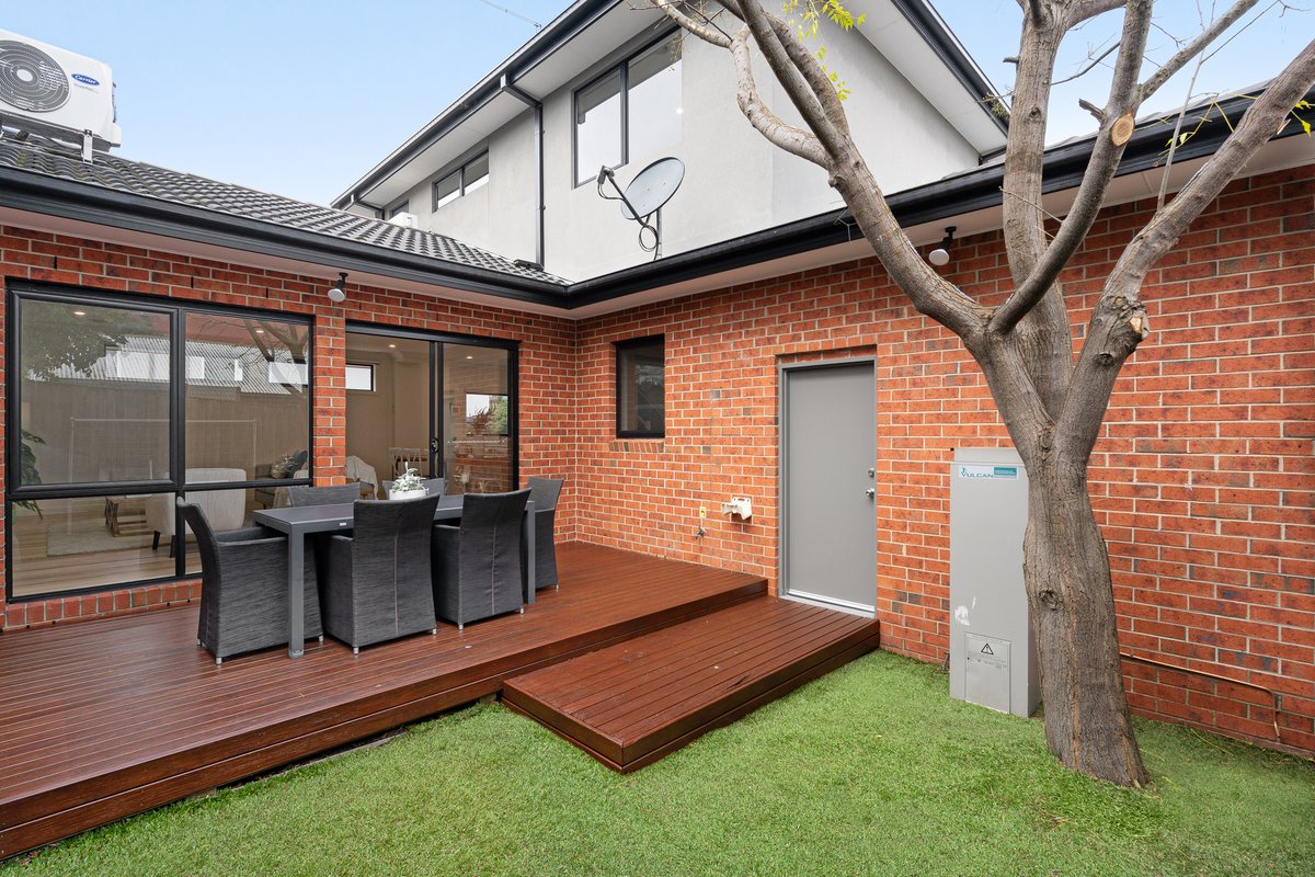 1 / 7 Reid Street FRANKSTON - Residential for sale