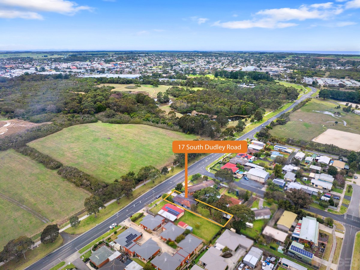17 South Dudley Road South Dudley - Residential for sale