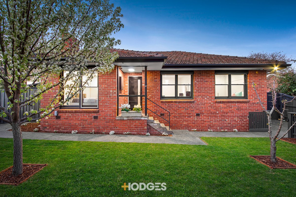 17 Summit Avenue Hampton East - Residential for sale