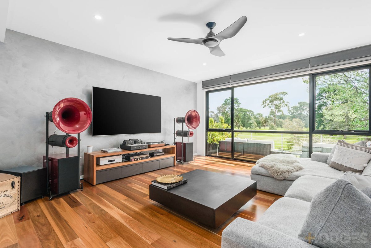 1 / 70 Kinross Avenue Edithvale - Residential for sale