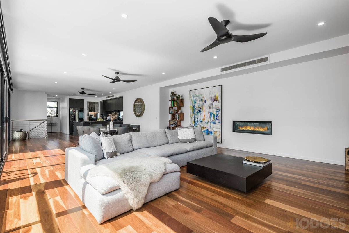 1 / 70 Kinross Avenue Edithvale - Residential for sale