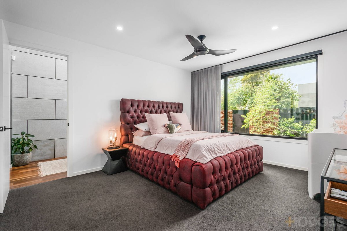 1 / 70 Kinross Avenue Edithvale - Residential for sale