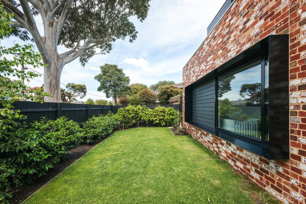 1 / 70 Kinross Avenue Edithvale - Residential for sale
