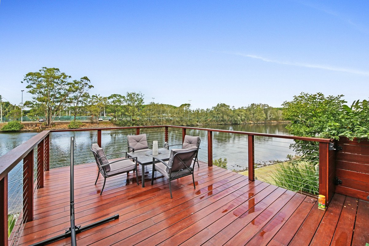 170/215 Cottesloe Drive, Mermaid Waters QLD 4218
