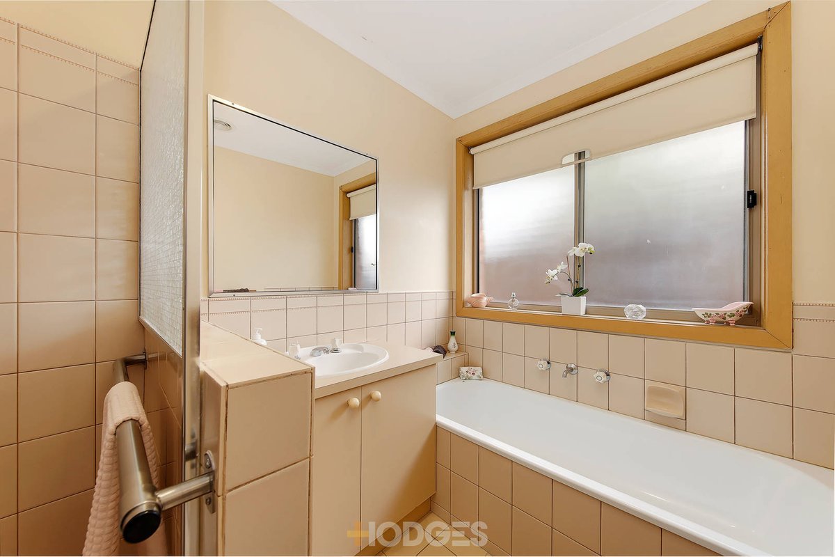 17 / 139 Tarneit Road Werribee - Residential for sale