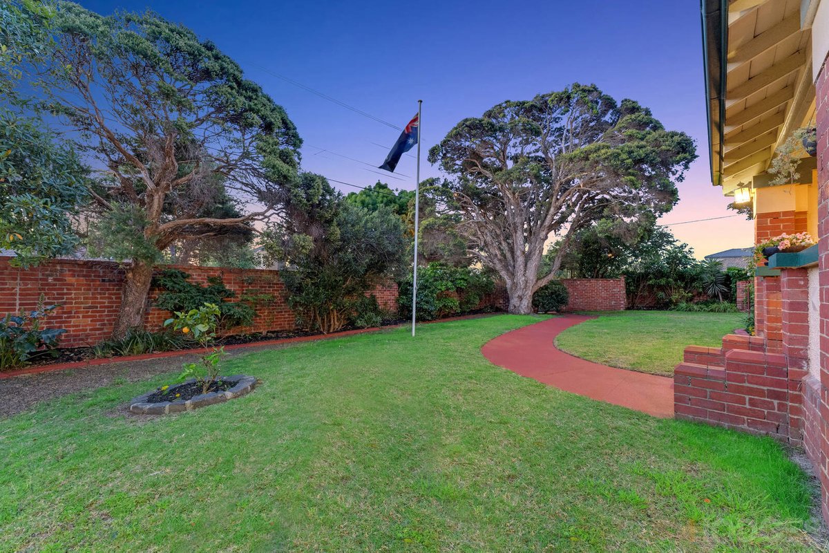 172 Charman Road Mentone - Residential for sale